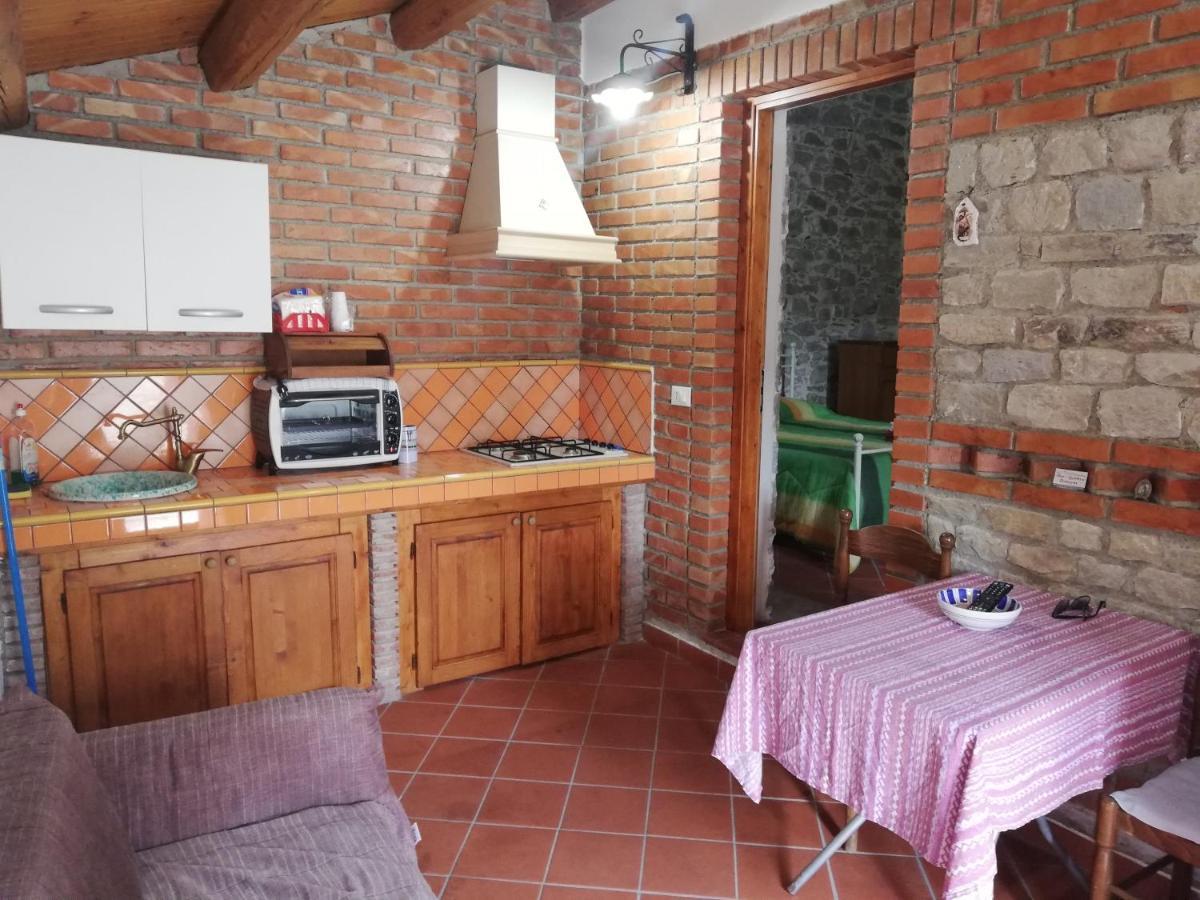 Villa Stone House Montalbano Elicona Exterior foto